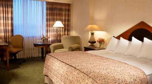 фото отеля DoubleTree by Hilton - Washington DC - Crystal City