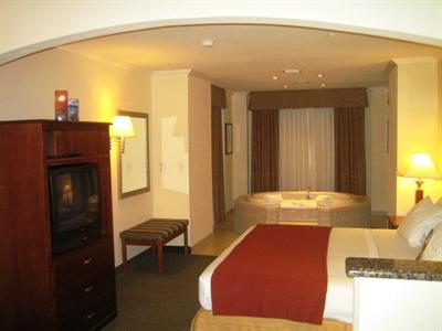 фото отеля Holiday Inn Express Hotel & Suites Tucson Mall