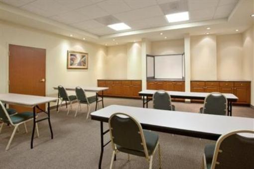 фото отеля Holiday Inn Express Hotel & Suites Tucson Mall