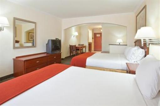 фото отеля Holiday Inn Express Hotel & Suites Tucson Mall
