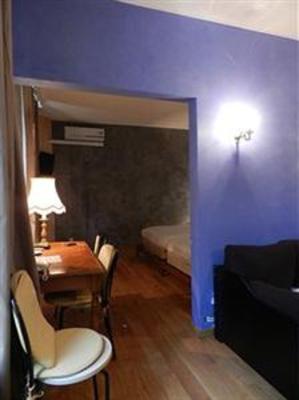 фото отеля Logis Empire Hotel