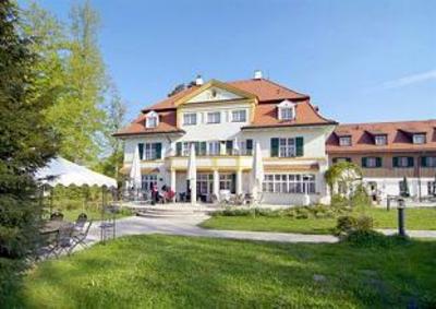 фото отеля Biohotel Schlossgut Oberambach