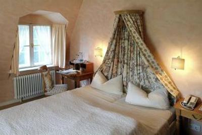 фото отеля Biohotel Schlossgut Oberambach