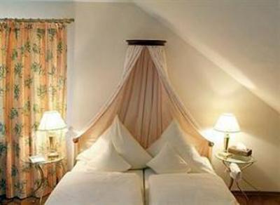 фото отеля Biohotel Schlossgut Oberambach