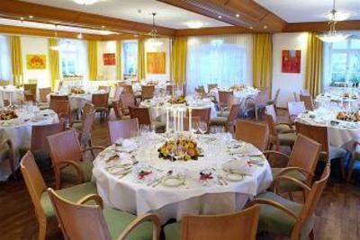 фото отеля Biohotel Schlossgut Oberambach