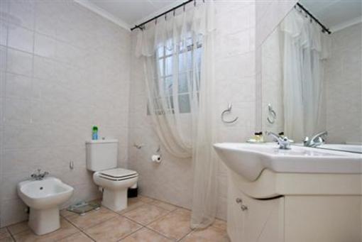 фото отеля President Lodge