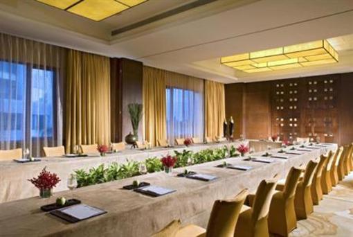 фото отеля Four Points By Sheraton Bangkok, Sukhumvit 15