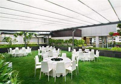 фото отеля Four Points By Sheraton Bangkok, Sukhumvit 15