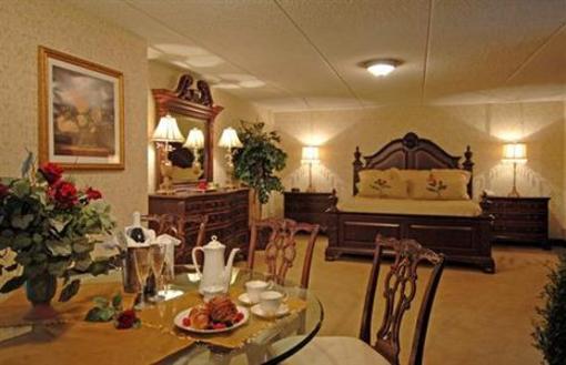 фото отеля Brookwood Inn Pittsford