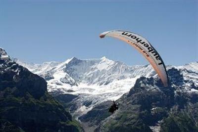 фото отеля Hotel Lauberhorn