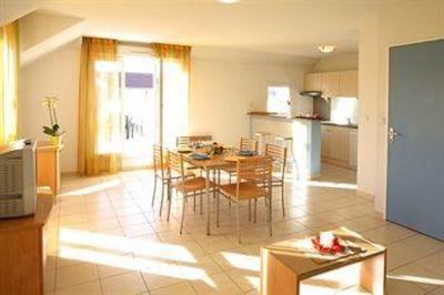 фото отеля City Residence Bry-sur-Marne