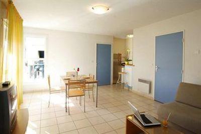 фото отеля City Residence Bry-sur-Marne