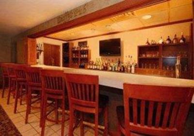 фото отеля Comfort Suites Milwaukee Airport Oak Creek