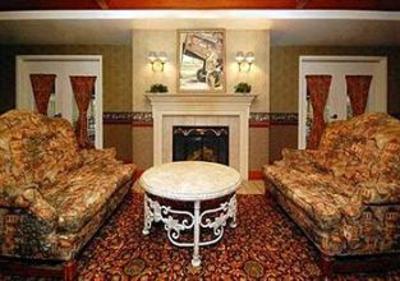 фото отеля Comfort Suites Milwaukee Airport Oak Creek