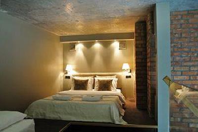 фото отеля La Gioia Designer's Lofts Luxury Apartments