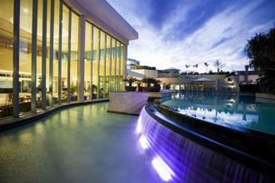фото отеля Mantra Legends Hotel Gold Coast