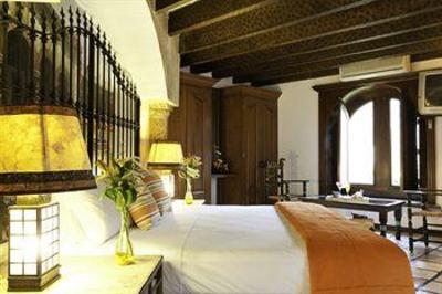 фото отеля Hotel Mision San Gil Queretaro