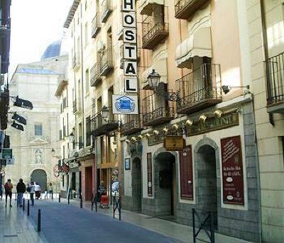 фото отеля Hostal San Marcos Huesca