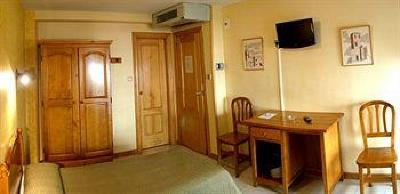 фото отеля Hostal San Marcos Huesca