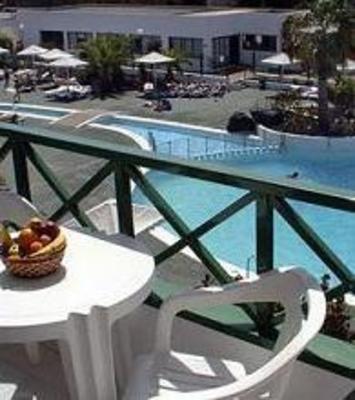 фото отеля Aparthotel Blue Sea Costa Teguise Beach