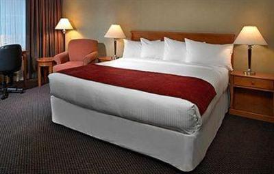 фото отеля Coast Edmonton Plaza Hotel