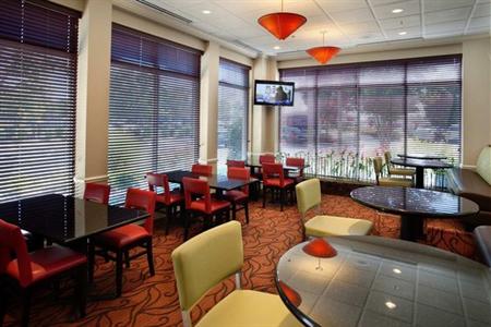 фото отеля Hilton Garden Inn Chattanooga / Hamilton Place