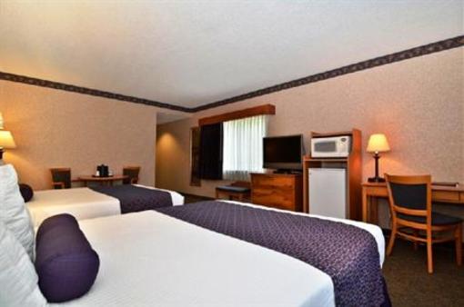 фото отеля BEST WESTERN Plus Executive Court Inn & Conf. Ctr
