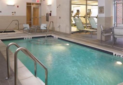 фото отеля SpringHill Suites Detroit Metro Airport Romulus