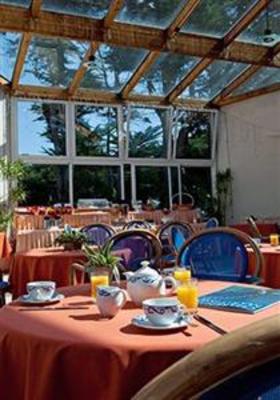 фото отеля Hotel Les Grenettes Sainte-Marie-de-Re