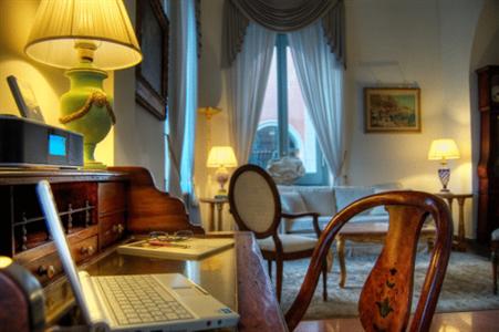 фото отеля Hotel Capri