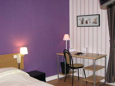 фото отеля Hotel La Croix Blanche Tarbes