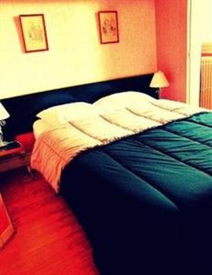фото отеля Hotel La Croix Blanche Tarbes