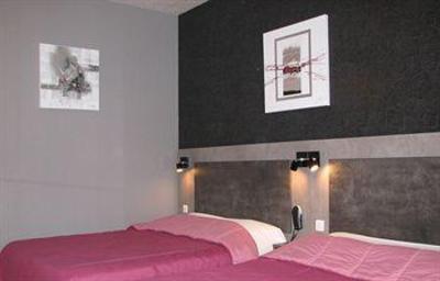 фото отеля Hotel La Croix Blanche Tarbes