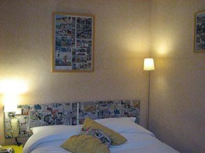 фото отеля Hotel La Croix Blanche Tarbes