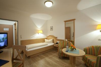 фото отеля Parkhotel Sonnenhof Oberammergau