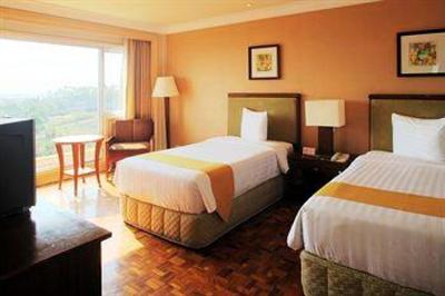 фото отеля Taal Vista Hotel