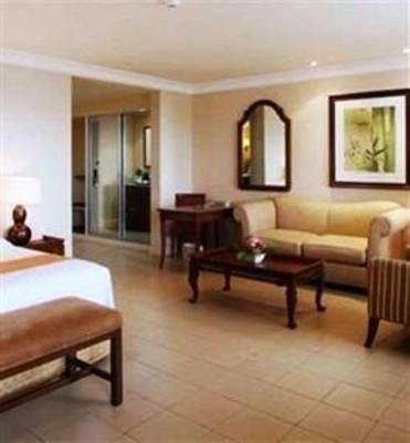 фото отеля Taal Vista Hotel
