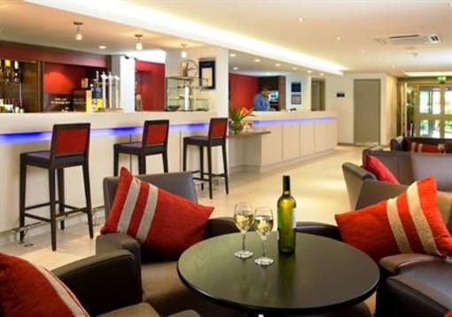 фото отеля Holiday Inn Express Bristol - North