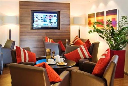 фото отеля Holiday Inn Express Bristol - North