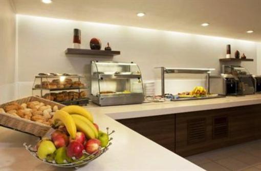 фото отеля Holiday Inn Express Bristol - North