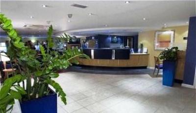 фото отеля Holiday Inn Express Bristol - North