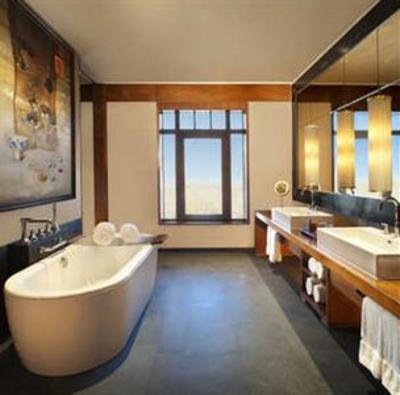 фото отеля St. Regis Lhasa Resort