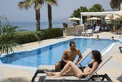 фото отеля Hotel Perla Marina