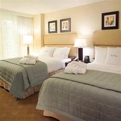 фото отеля Gallery ONE - A Doubletree Guest Suites Hotel