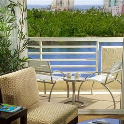 фото отеля Gallery ONE - A Doubletree Guest Suites Hotel