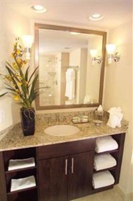 фото отеля Gallery ONE - A Doubletree Guest Suites Hotel