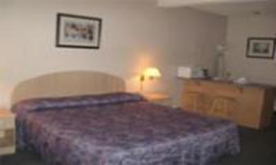 фото отеля Petawawa River Inn & Suites