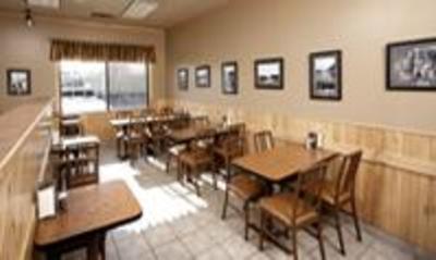 фото отеля Petawawa River Inn & Suites