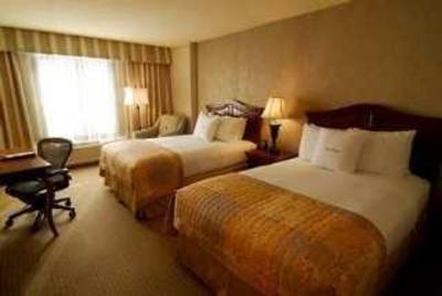 фото отеля Doubletree Hotel Milwaukee/Brookfield