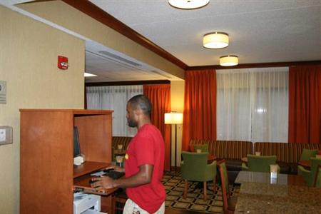 фото отеля Hampton Inn St. Louis/Westport